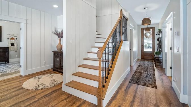 Interior, Pendant Lights, Recessed Lighting, Wood Texture Flooring