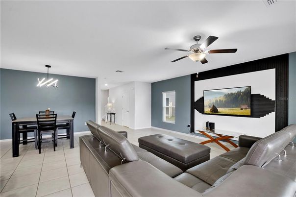 Dining room, Interior, Living room, Pendant Lights, Recessed Lighting