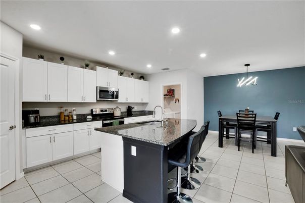 Dining room, Interior, Kitchen, Pendant Lights, Recessed Lighting, Stainless Steel Appliances