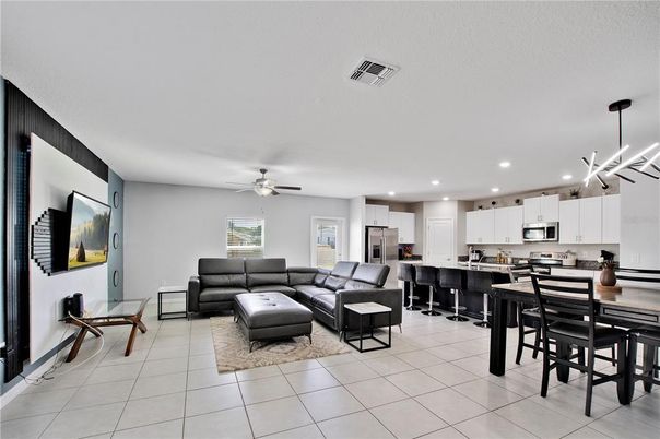 Dining room, Interior, Kitchen, Living room, Pendant Lights, Recessed Lighting, Stainless Steel Appliances