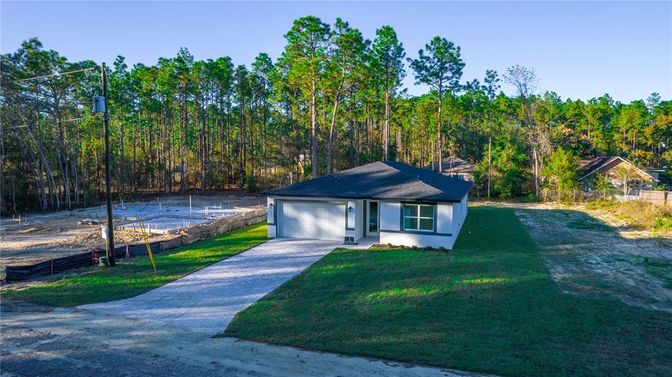 Backyard, Detached Garage, Exterior