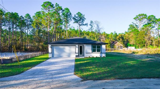 Backyard, Detached Garage, Exterior