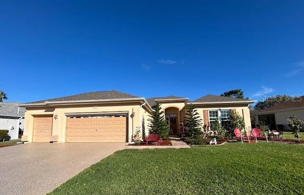 Attached, Backyard, Exterior, Facade, Ranch