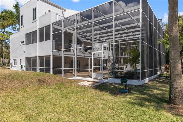 Backyard, Exterior, Facade, Modern