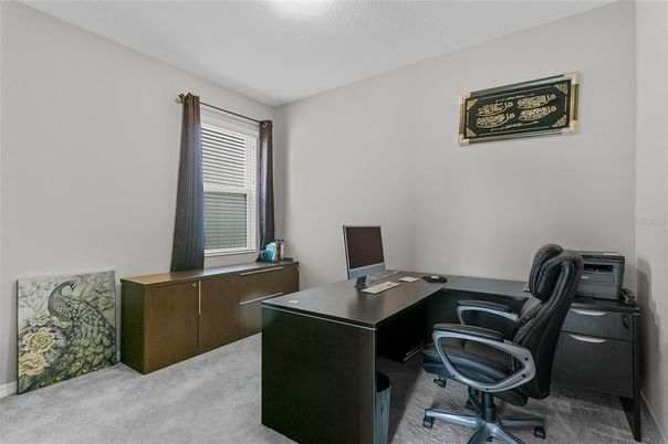 Home Office, Interior