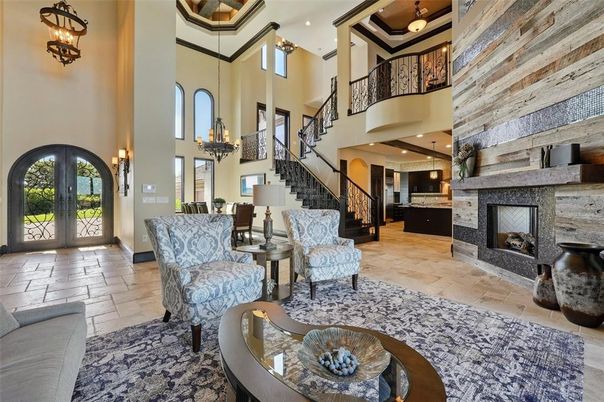 Chandelier, Fireplace, Interior, Pendant Lights, Recessed Lighting