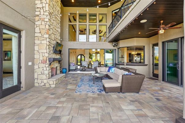 Exterior, Fireplace