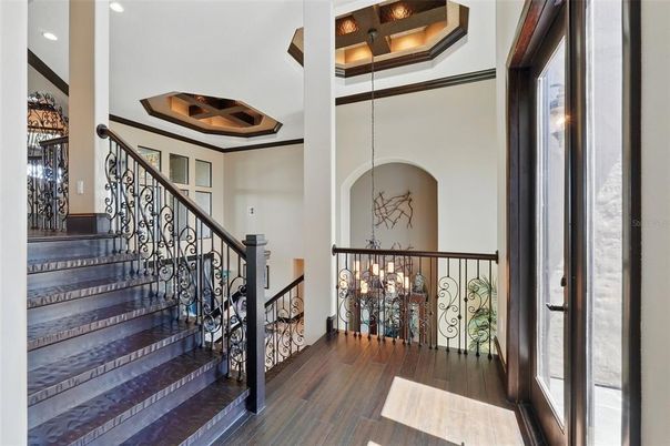 Interior, Pendant Lights, Recessed Lighting, Wood Texture Flooring
