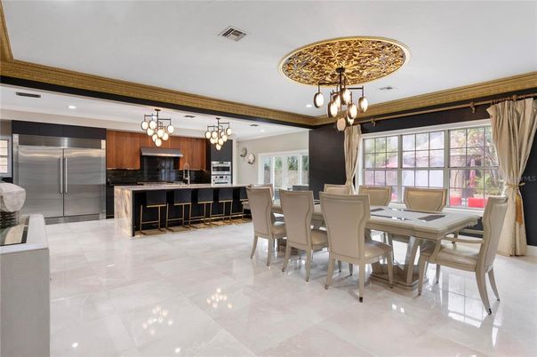 Chandelier, Dining room, Interior, Kitchen, Pendant Lights, Recessed Lighting, Stainless Steel Appliances