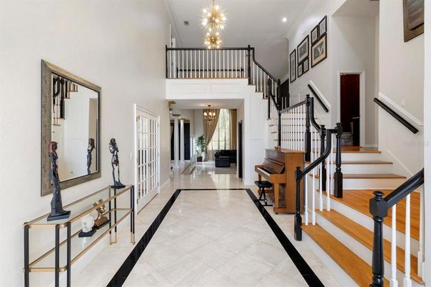 Chandelier, Interior, Piano, Recessed Lighting