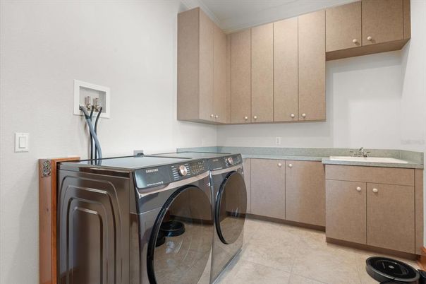 Interior, Washer