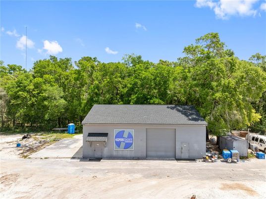 Detached Garage, Exterior