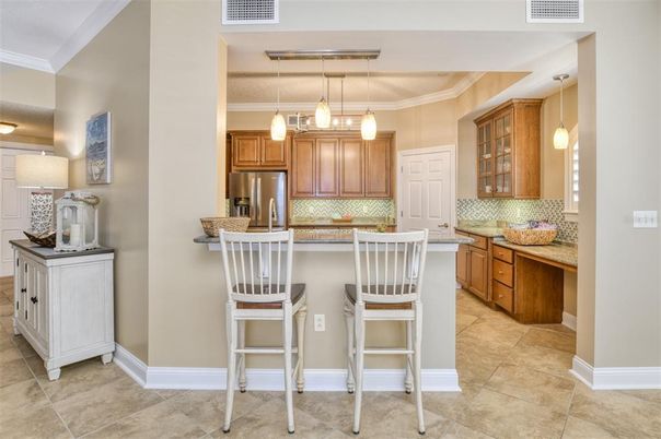 Interior, Kitchen, Pendant Lights, Stainless Steel Appliances