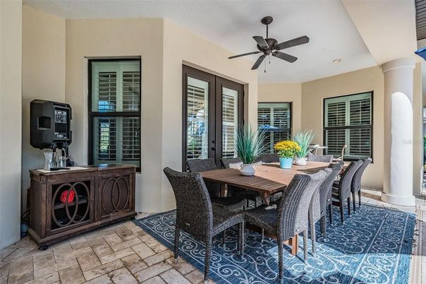 Dining room, Interior