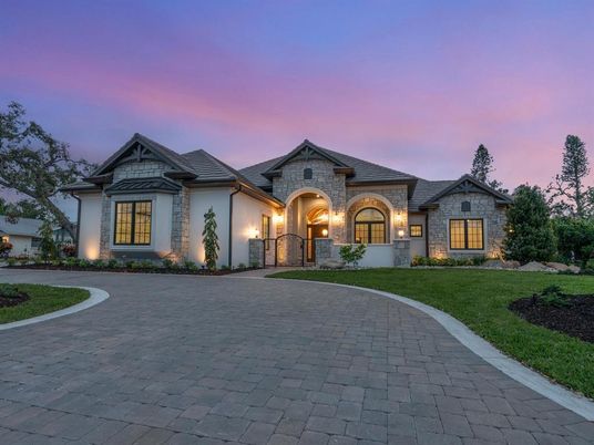 Backyard, Exterior, Facade, French Provincial
