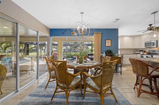 Chandelier, Dining room, Interior, Kitchen, Recessed Lighting