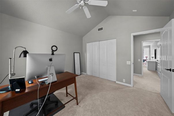 Home Office, Interior