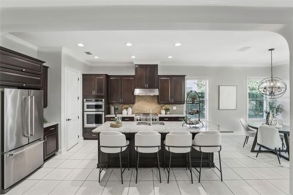Chandelier, Dining room, Interior, Kitchen, Recessed Lighting, Stainless Steel Appliances