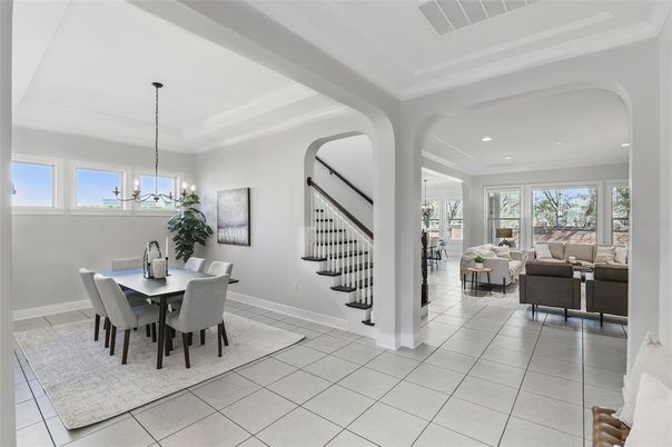 Chandelier, Dining room, Interior, Living room, Pendant Lights, Recessed Lighting