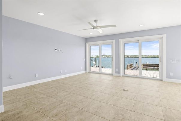 Empty room, Interior, Recessed Lighting, Water