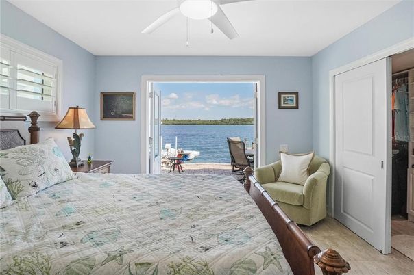 Bedroom, Interior, Water