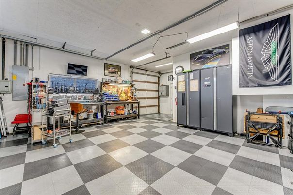 Garage, Interior