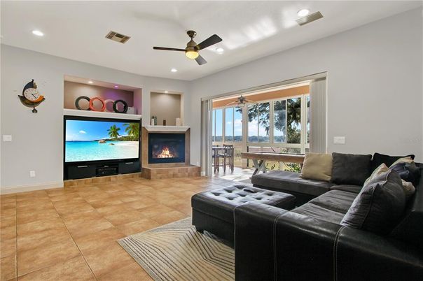 Fireplace, Interior, Living room, Recessed Lighting