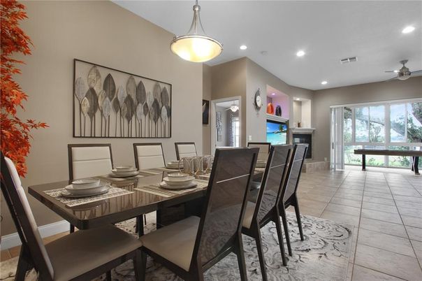 Dining room, Fireplace, Interior, Pendant Lights, Recessed Lighting