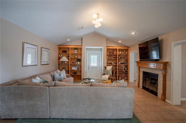 Fireplace, Interior, Living room, Recessed Lighting