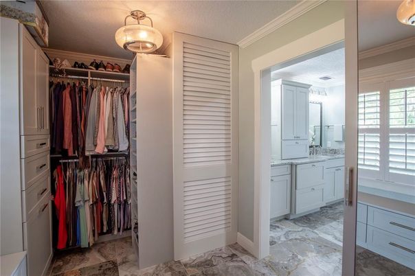 Interior, Walk-in Closets