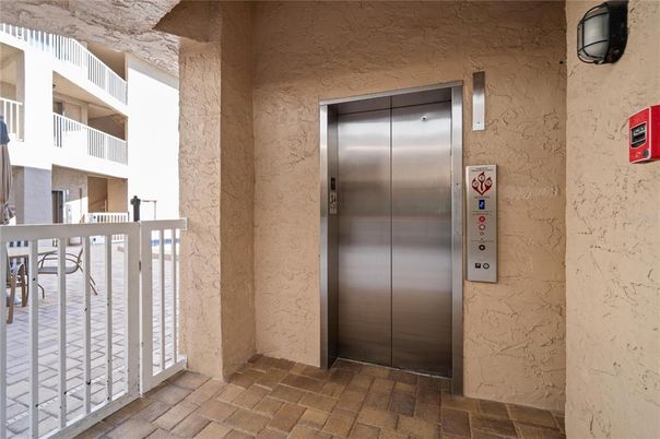 Elevator, Interior