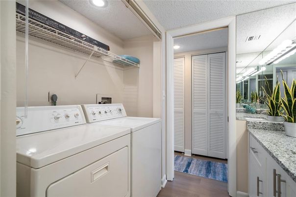 Interior, Recessed Lighting, Utility Closets, Washer, Wood Texture Flooring