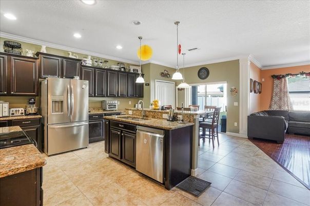 Dining room, Interior, Kitchen, Living room, Pendant Lights, Recessed Lighting, Stainless Steel Appliances