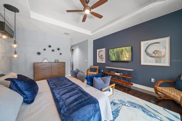 Bedroom, Interior, Pendant Lights, Wood Texture Flooring