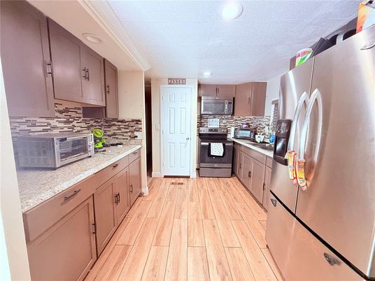 Interior, Kitchen, Recessed Lighting, Wood Texture Flooring