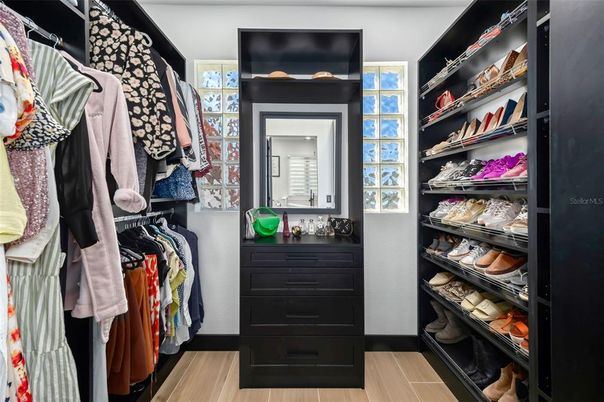 Interior, Walk-in Closets, Wood Texture Flooring