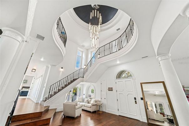 Interior, Pendant Lights, Wood Texture Flooring