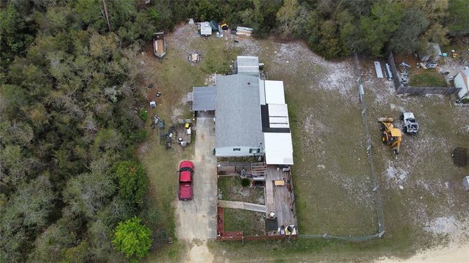 Exterior, Drone