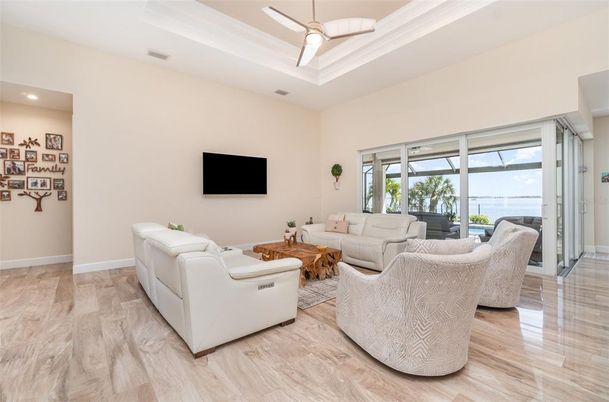 Interior, Living room, Pendant Lights, Recessed Lighting, Water, Wood Texture Flooring