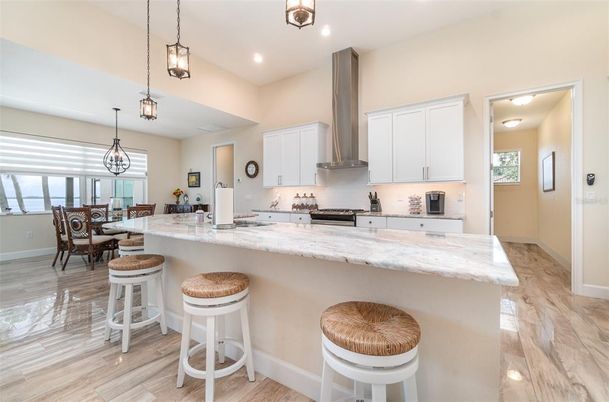Dining room, Interior, Kitchen, Pendant Lights, Recessed Lighting, Wood Texture Flooring