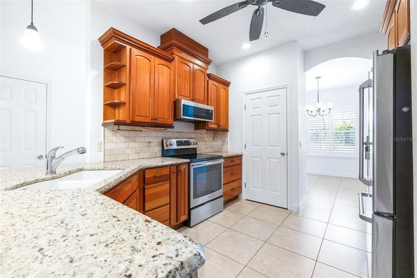 Chandelier, Interior, Kitchen, Recessed Lighting, Stainless Steel Appliances