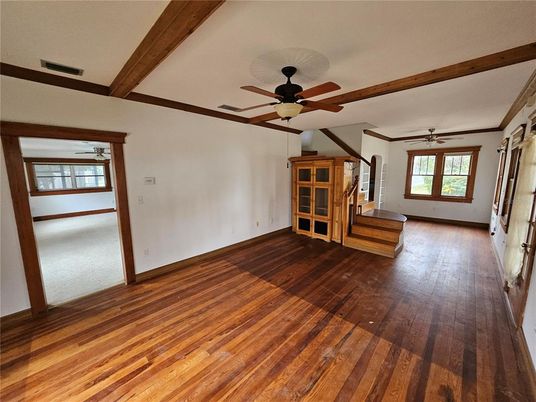 Empty room, Interior, Wooden Beams, Wood Texture Flooring