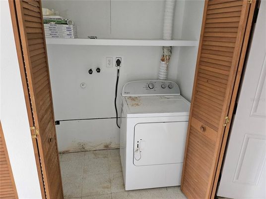 Interior, Utility Closets, Washer