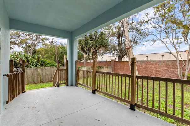 Backyard, Exterior