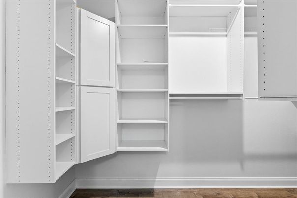 Interior, Walk-in Closets, Wood Texture Flooring