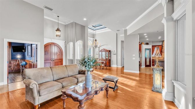 Chandelier, Interior, Living room, Pendant Lights, Recessed Lighting, Wood Texture Flooring