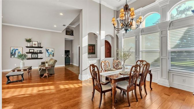 Chandelier, Dining room, Interior, Recessed Lighting, Wood Texture Flooring