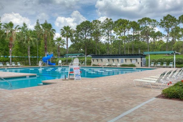 Exterior, Playground, Pool