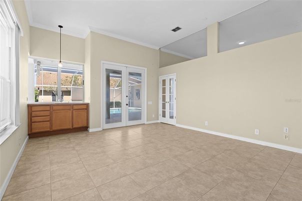 Empty room, Interior, Pendant Lights, Recessed Lighting