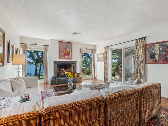 Fireplace, Interior, Living room